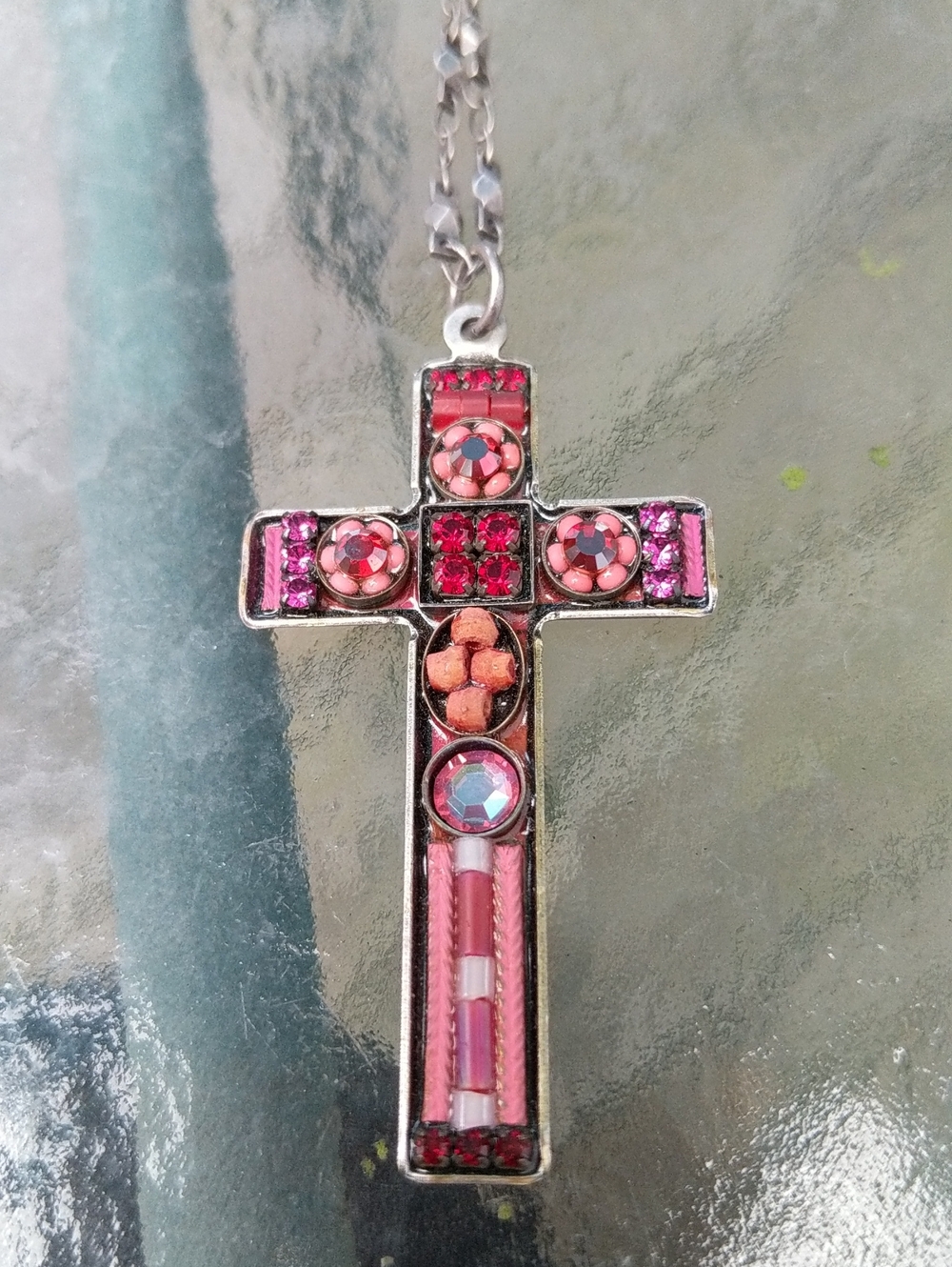 Ayala Bar Cross